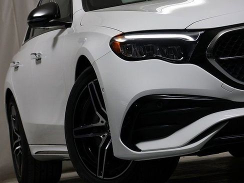 Certified 2026 Mercedes-Benz E 350 4MATIC Sedan image 4