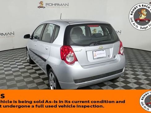 Used 2011 Chevrolet Aveo5 LT w/ LPO, Bodyside Molding Package image 7