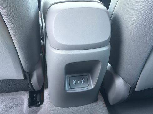 New 2026 Hyundai Elantra Sport FWD image 14