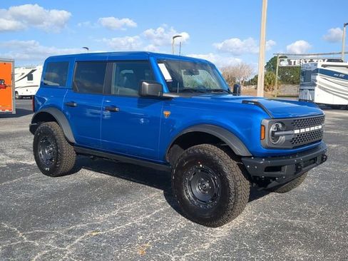 New 2025 Ford Bronco Badlands w/ Sasquatch Package AWD/4WD image 2