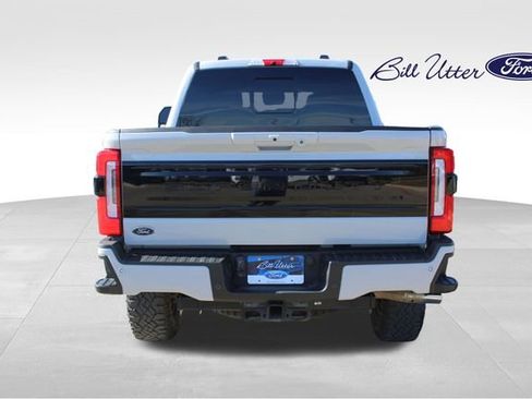 Certified 2025 Ford F250 Platinum w/ Tremor Off-Road Package image 6