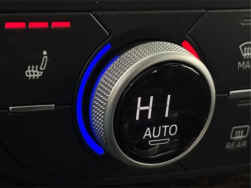 Used 2018 Audi Q7 3.0T Premium Plus image 46