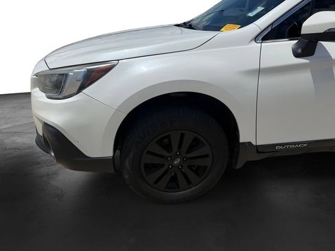 Used 2019 Subaru Outback 2.5i Premium AWD/4WD image 9