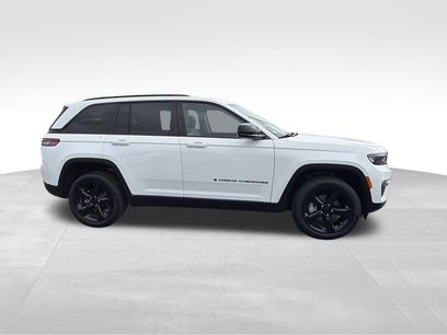 Used 2023 Jeep Grand Cherokee Limited w/ Black Appearance Package