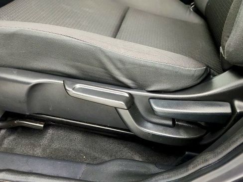 Used 2019 Honda HR-V LX image 11