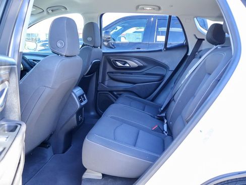 Used 2022 GMC Terrain SLE image 10