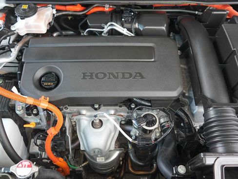 Used 2026 Honda CR-V Sport image 9