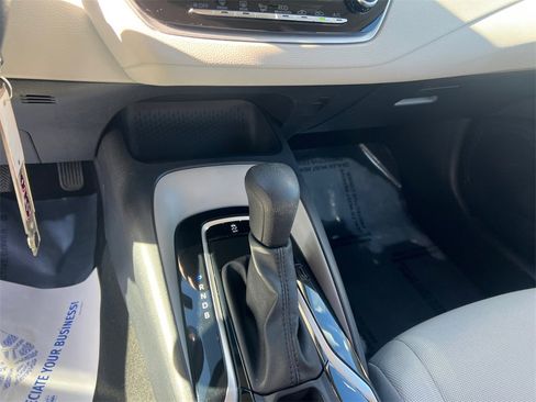 Certified 2022 Toyota Corolla LE image 11
