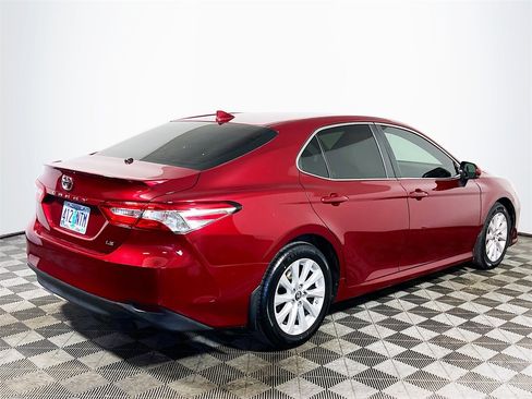 Certified 2019 Toyota Camry LE image 8