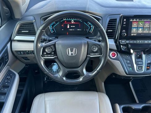 Used 2018 Honda Odyssey Touring image 14