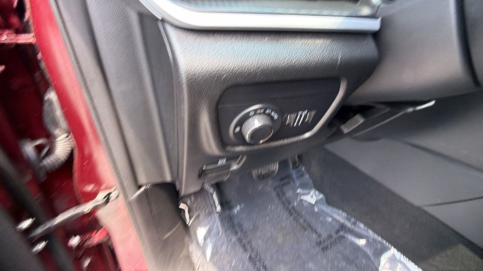 Certified 2025 Jeep Grand Cherokee Altitude AWD/4WD image 26