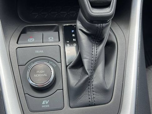 Certified 2024 Toyota RAV4 XLE AWD/4WD image 27