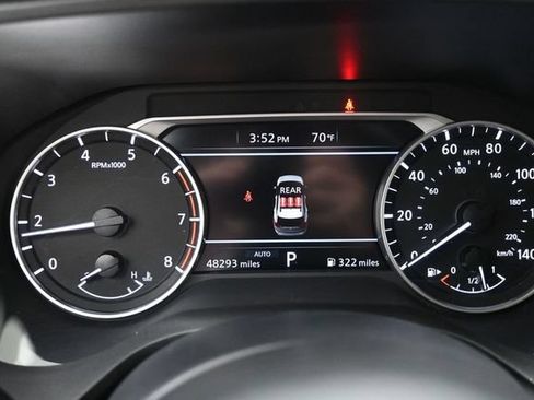 Used 2024 Nissan Rogue S AWD/4WD image 9