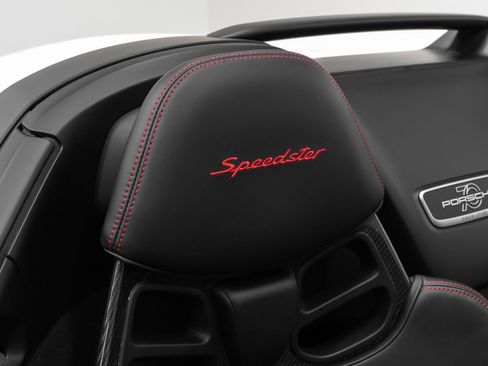 Used 2019 Porsche 911 Speedster image 38