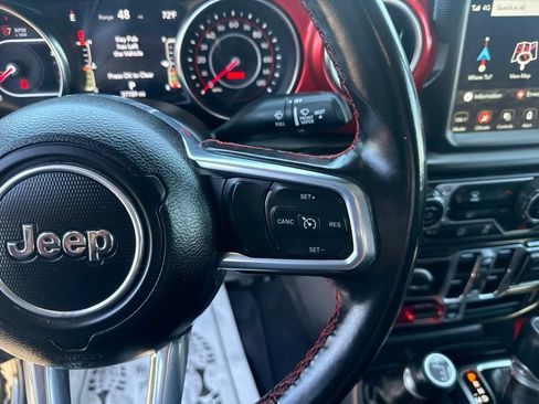 Used 2022 Jeep Gladiator Rubicon AWD/4WD image 17
