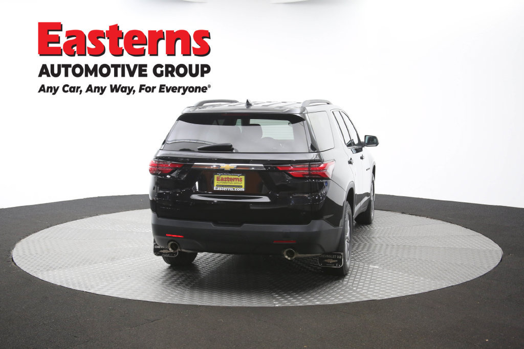 Used 2023 Chevrolet Traverse LT FWD image 43