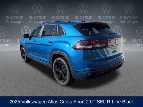 Used 2025 Volkswagen Atlas Cross Sport SEL R-Line image 3