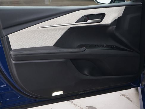 Used 2026 Toyota Camry XLE w/ Premium Plus Package FWD image 19