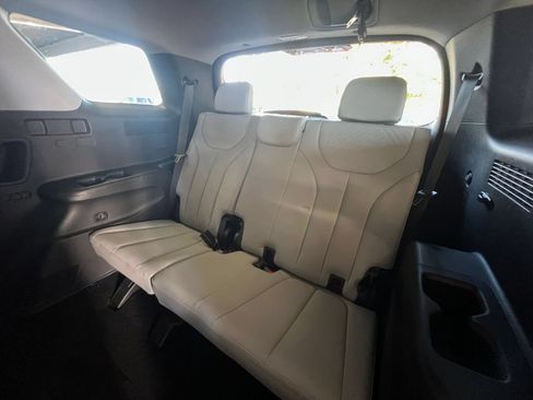 Used 2025 Hyundai Palisade SEL FWD image 27