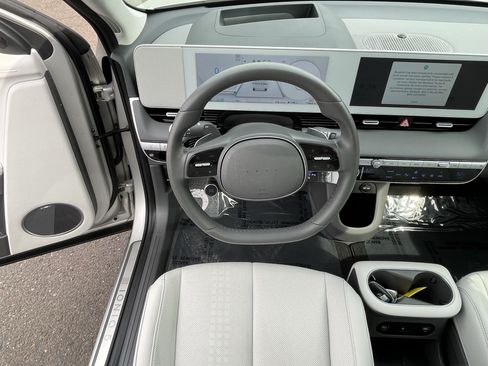 Certified 2024 Hyundai Ioniq 5 Limited AWD/4WD image 13