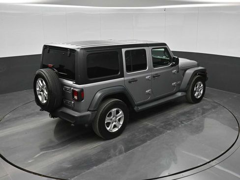 Used 2018 Jeep Wrangler Unlimited Sport S AWD/4WD image 29