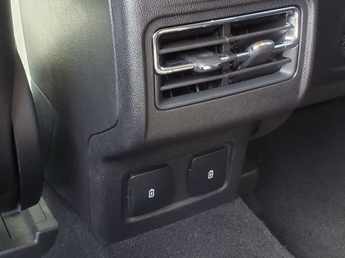 Used 2024 Lincoln Corsair AWD w/ Equipment Group 101A image 28