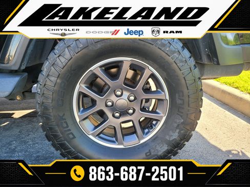 Used 2020 Jeep Gladiator Overland AWD/4WD image 7