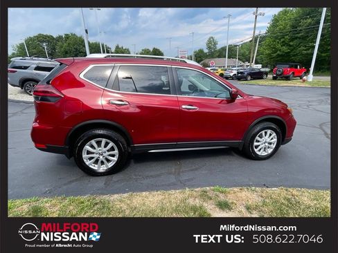 Used 2019 Nissan Rogue SV AWD/4WD image 6