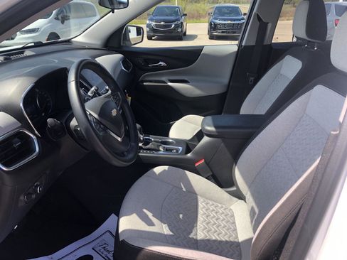 Used 2024 Chevrolet Equinox LT w/ Driver Convenience Package image 19