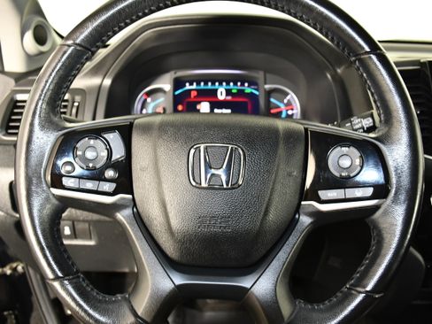 Used 2021 Honda Pilot Touring image 19