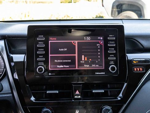 Certified 2021 Toyota Camry SE image 26