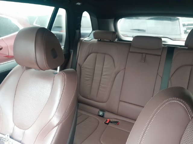 Used 2019 BMW X5 xDrive40i w/ Convenience Package AWD/4WD image 16