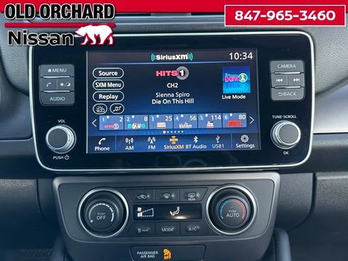 Used 2025 Nissan Leaf S image 13