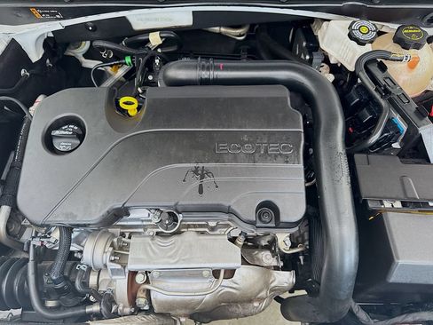 Used 2024 Chevrolet Malibu LT FWD image 37