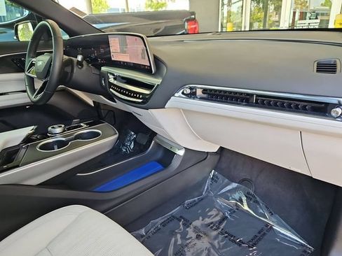 Used 2025 Cadillac Lyriq Sport RWD image 30