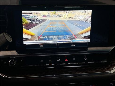 Used 2023 GMC Sierra 1500 Elevation w/ X31 Off-Road Package image 14