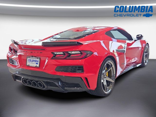 Used 2025 Chevrolet Corvette Z06 RWD image 2