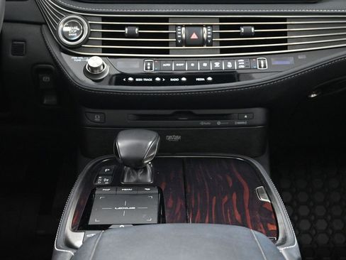 Used 2021 Lexus LS 500 500 Base image 10