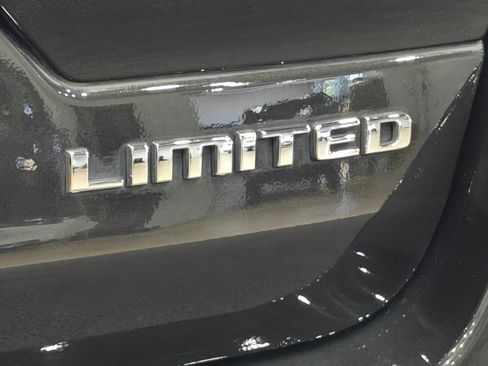 Used 2023 Jeep Grand Cherokee Limited AWD/4WD image 56