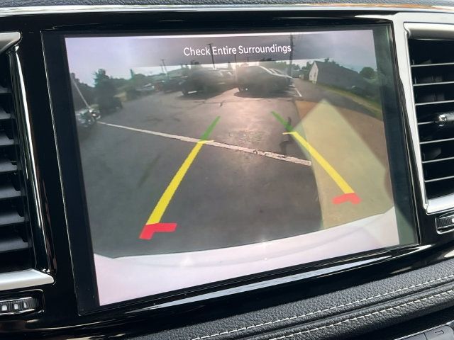 Used 2024 Chrysler Pacifica Touring-L w/ Road Tripper Package FWD image 25