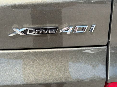New 2026 BMW X5 xDrive40i w/ M Sport Package AWD/4WD image 11