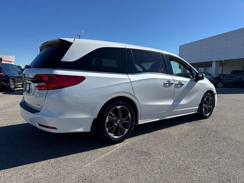 Used 2023 Honda Odyssey Elite image 5