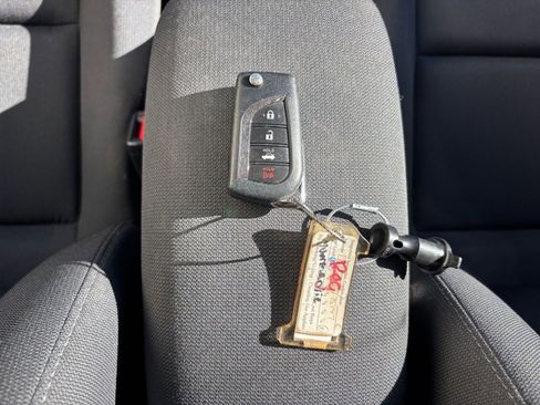 Used 2023 Toyota Corolla LE image 22