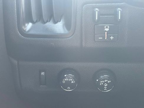 Used 2018 Chevrolet Colorado ZR2 AWD/4WD image 25
