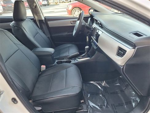 Used 2015 Toyota Corolla LE image 15