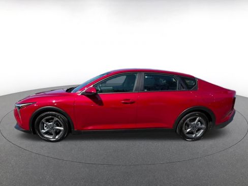 Used 2025 Kia K4 FWD image 9