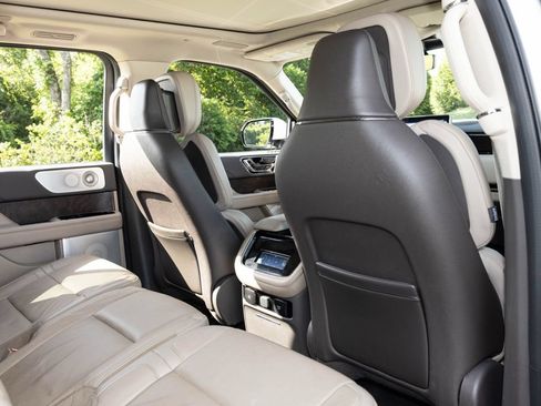 Used 2024 Lincoln Navigator L Reserve AWD/4WD image 61
