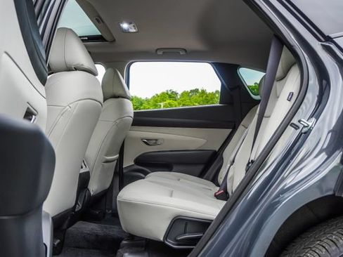 Certified 2025 Hyundai Tucson SEL AWD/4WD image 34