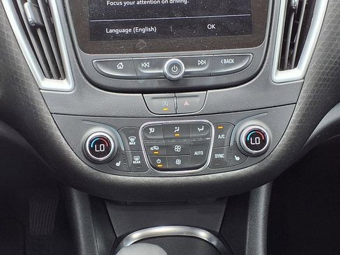 Used 2024 Chevrolet Malibu LT FWD image 16