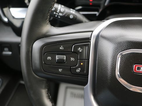 Used 2024 GMC Sierra 1500 SLT image 16